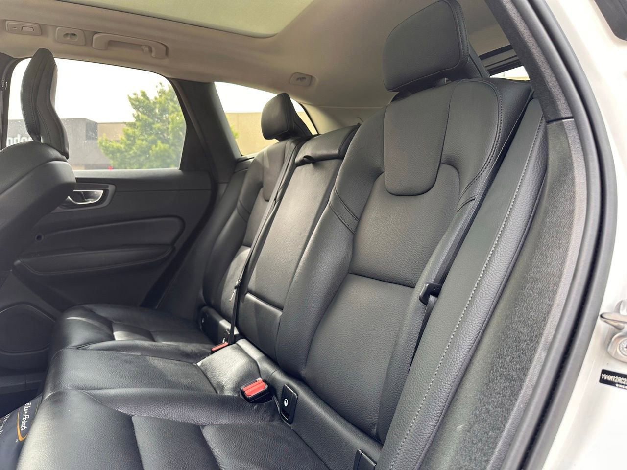 Used 2025 Volvo XC60 B5 Plus image 14