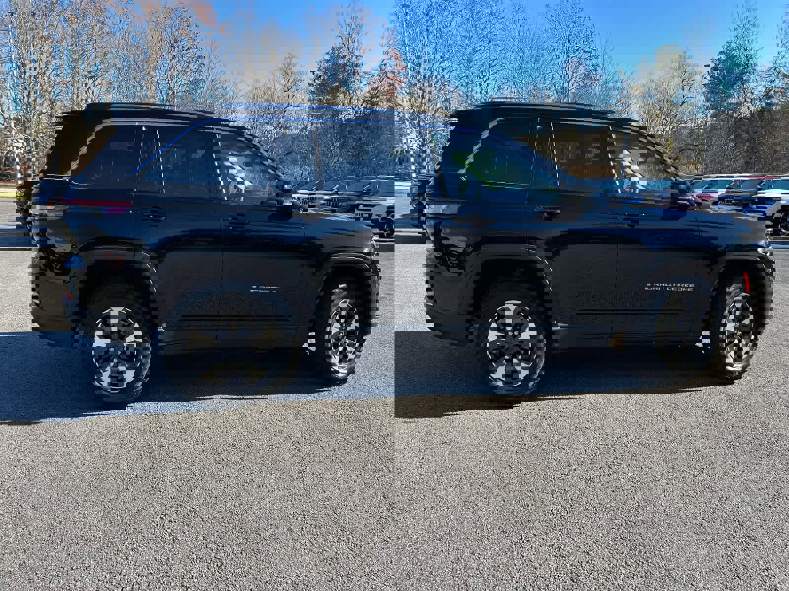 Used 2023 Jeep Grand Cherokee 4WD 4xe image 5