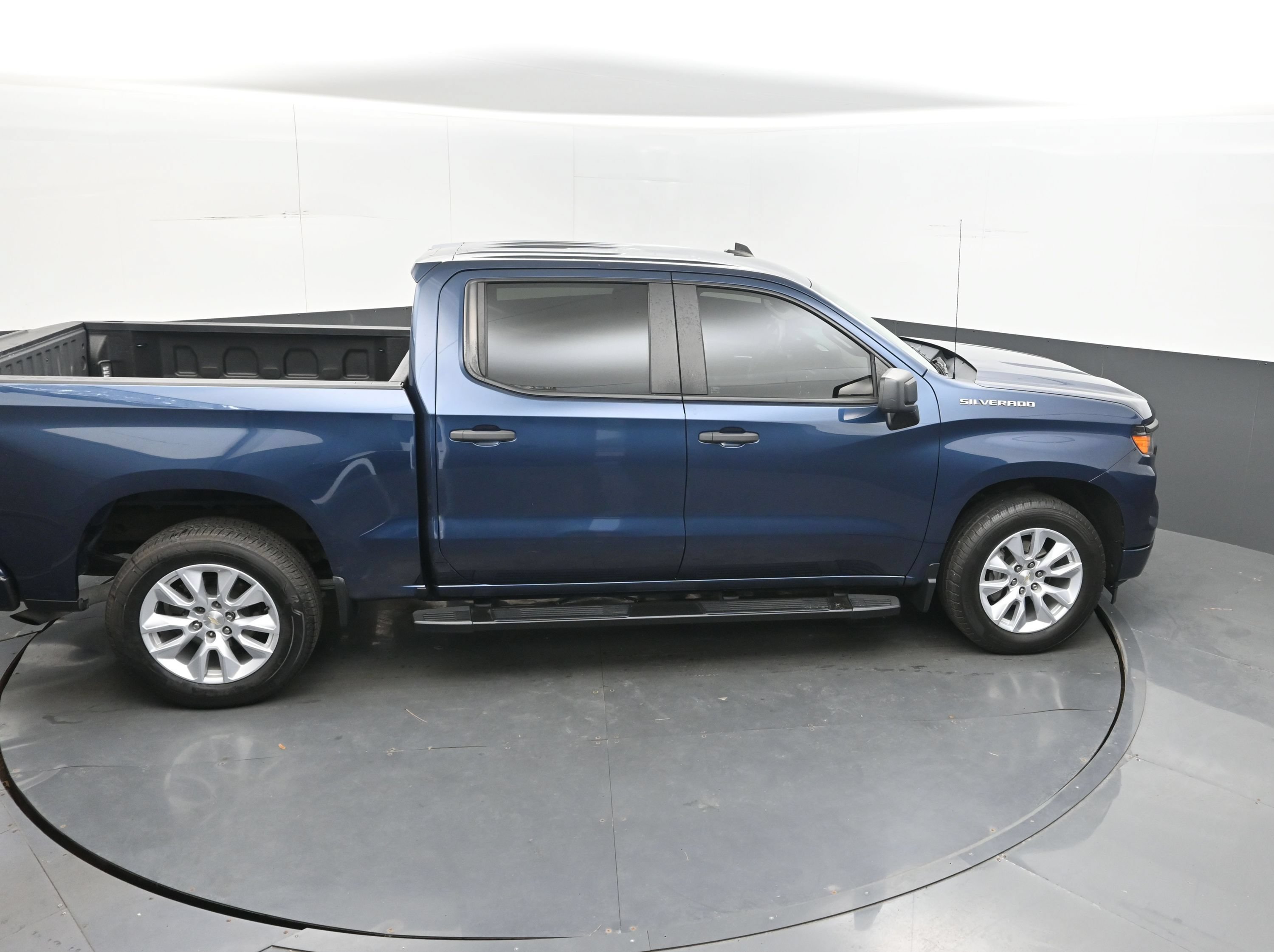 Used 2022 Chevrolet Silverado 1500 Custom RWD image 33