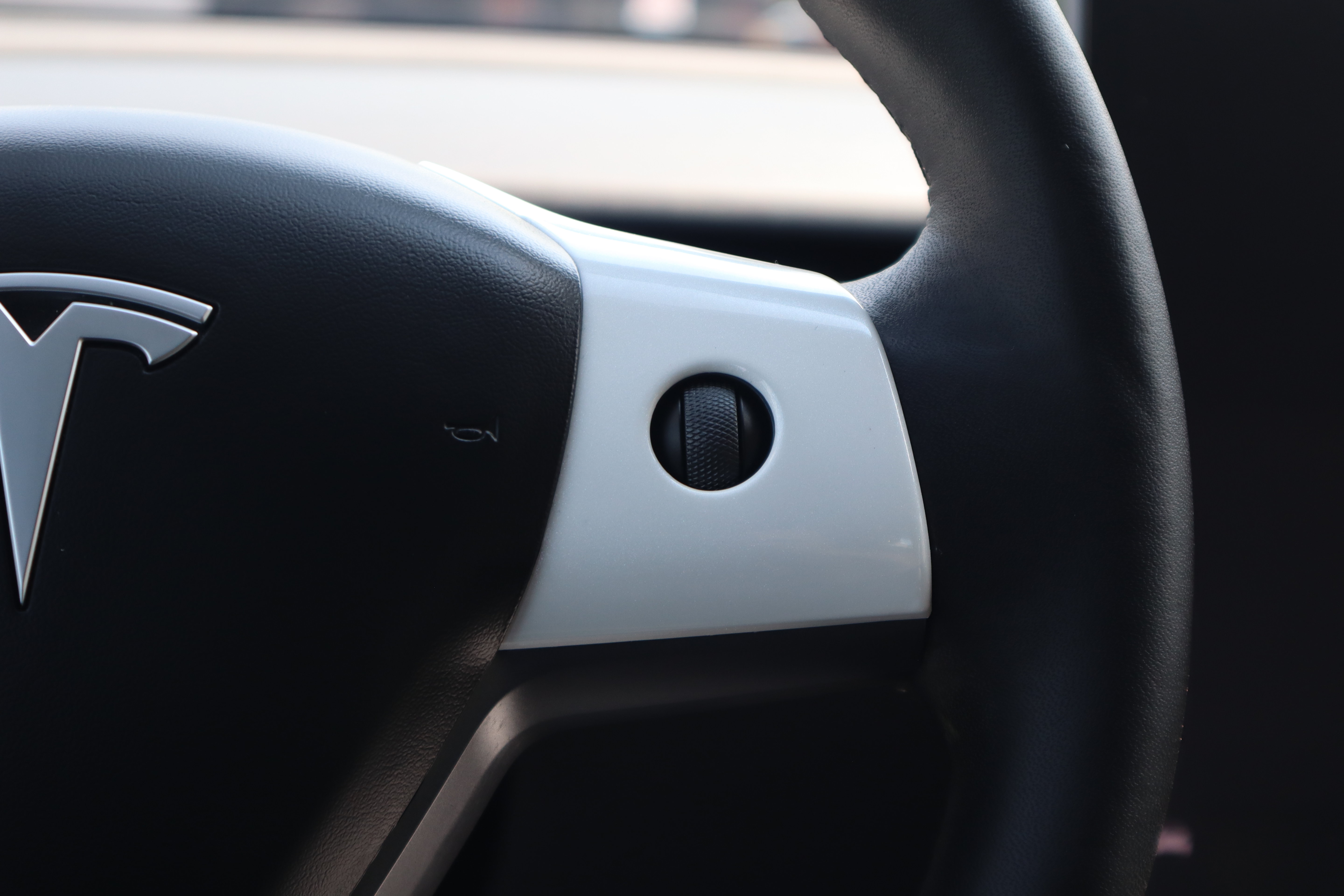 Used 2023 Tesla Model 3 Standard Range RWD image 17