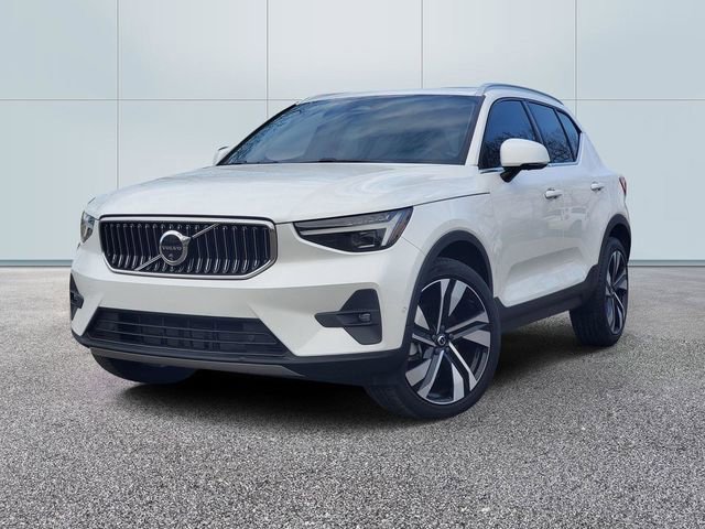 Certified 2024 Volvo XC40 B5 Plus w/ Protection Package Premier image 1