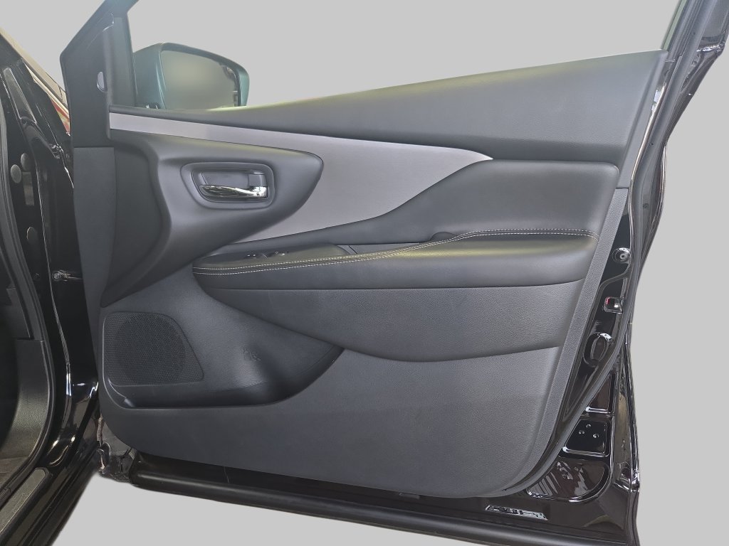 Used 2022 Nissan Murano SV AWD/4WD image 11