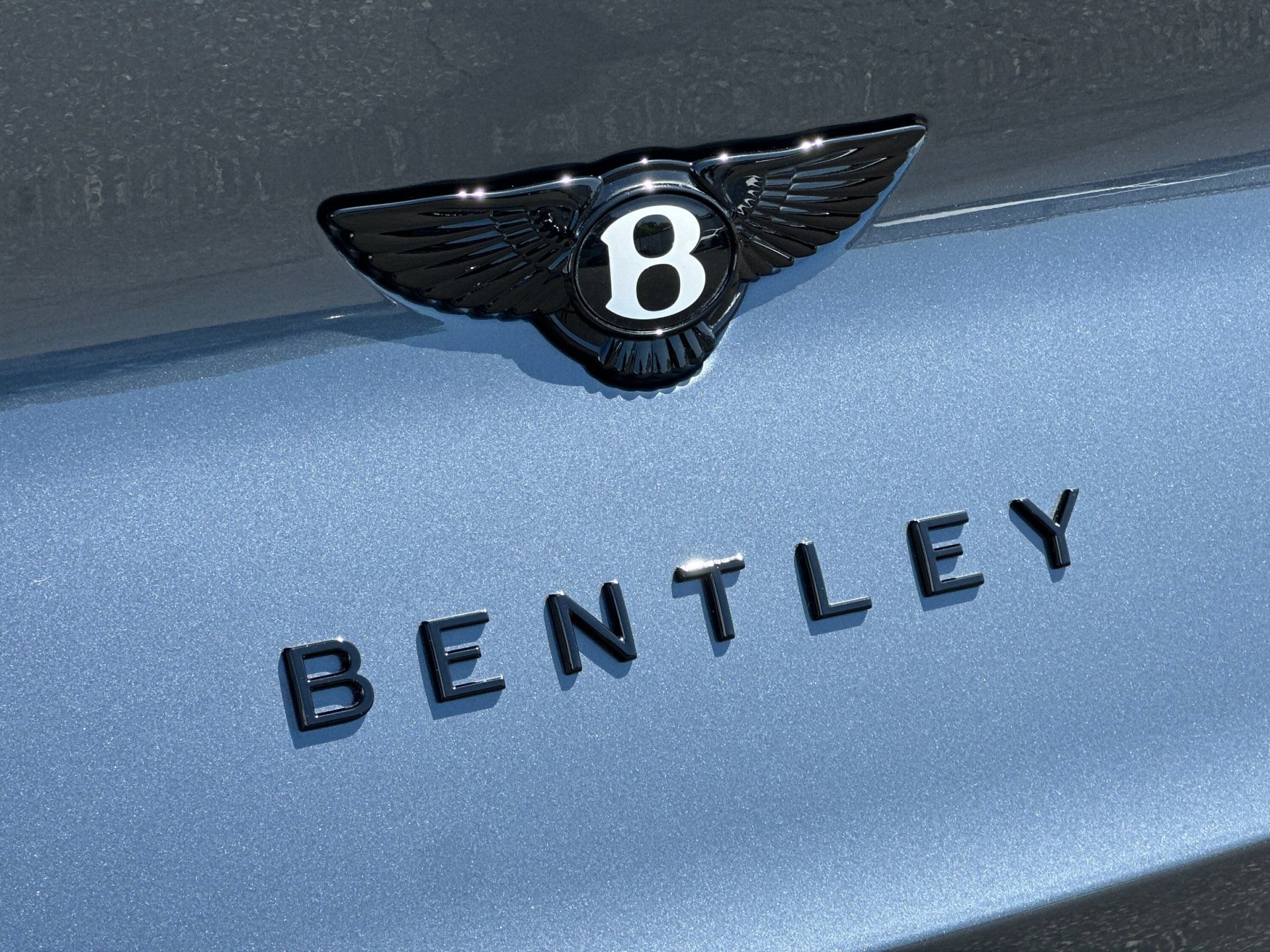 New 2026 Bentley Bentayga Extended Wheelbase AWD/4WD image 31