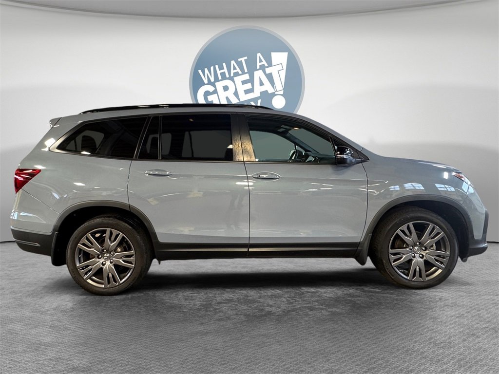 Used 2022 Honda Pilot Sport image 2