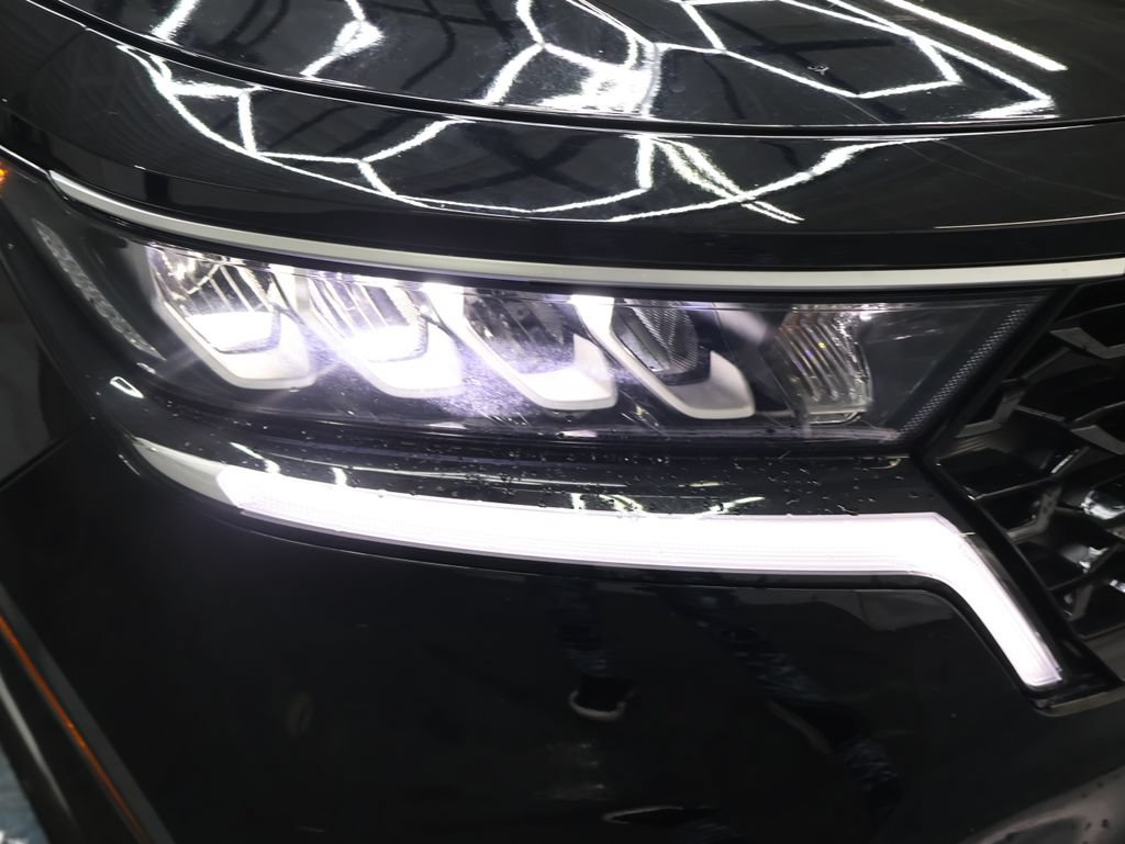 Used 2023 Kia Sorento LX FWD image 29