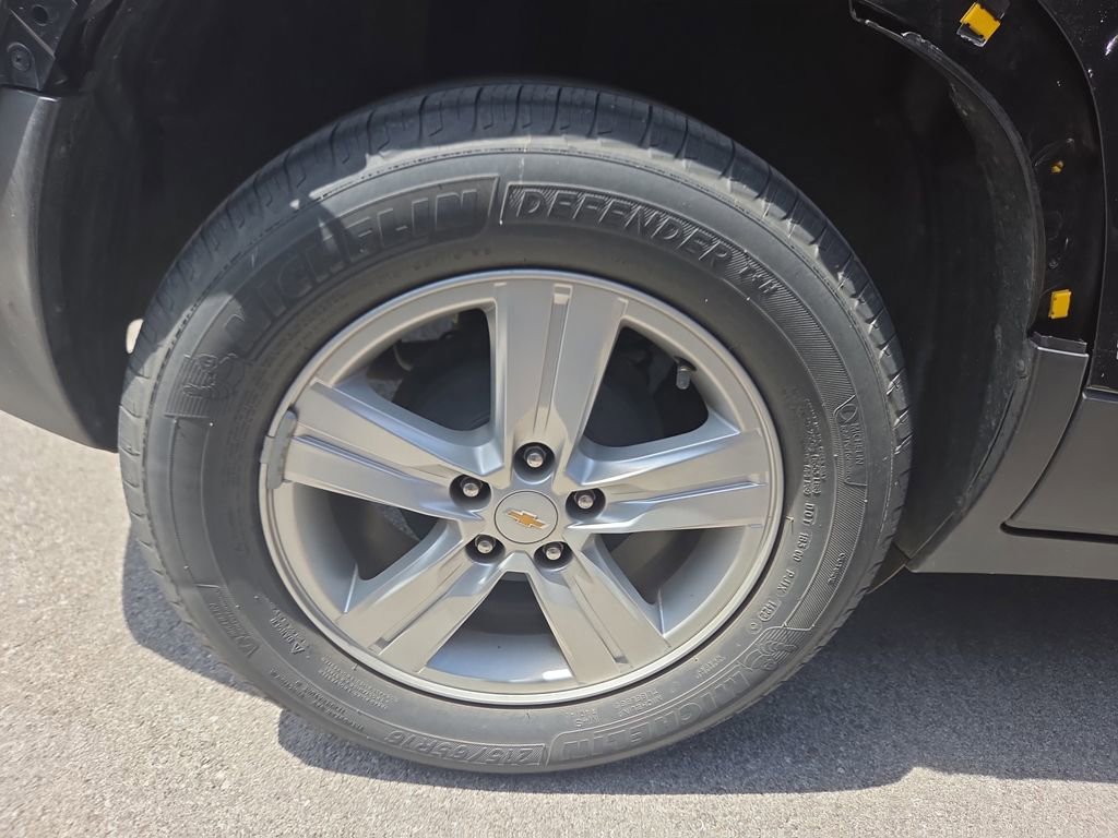 Used 2019 Chevrolet Trax LT w/ LT Convenience Package FWD image 3