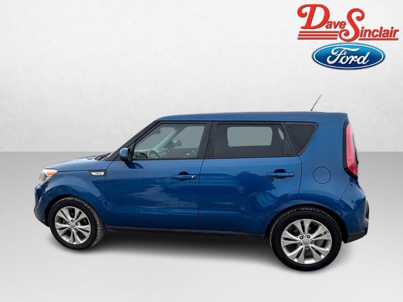Used 2016 Kia Soul + image 10