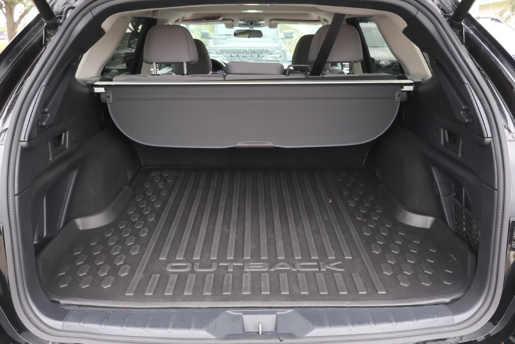 Certified 2022 Subaru Outback Premium AWD/4WD image 19