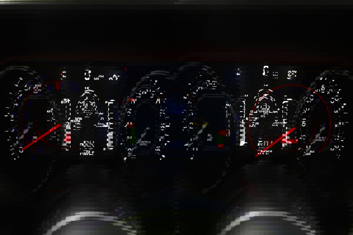 Used 2018 Jeep Wrangler Unlimited Rubicon w/ Dual Top Group AWD/4WD image 20