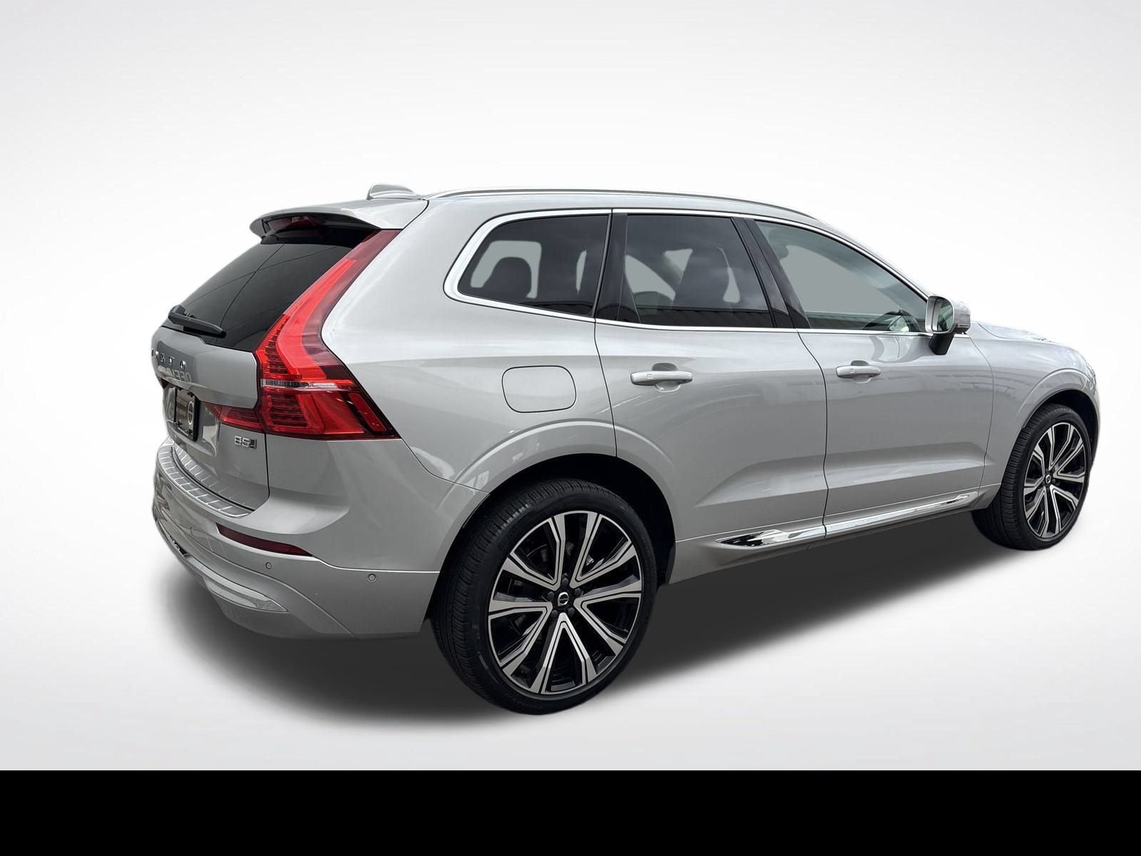 Certified 2023 Volvo XC60 B5 Ultimate w/ Climate Package AWD/4WD image 5