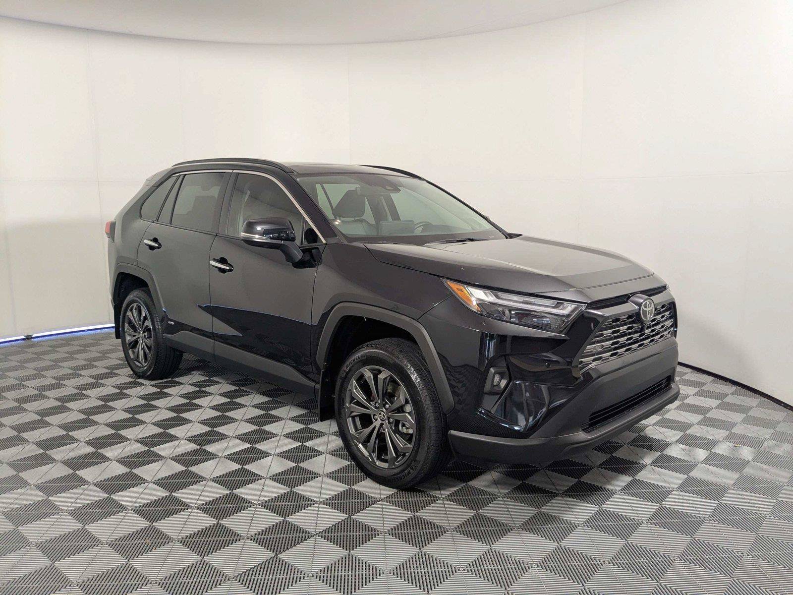 Certified 2025 Toyota RAV4 Limited AWD/4WD image 3