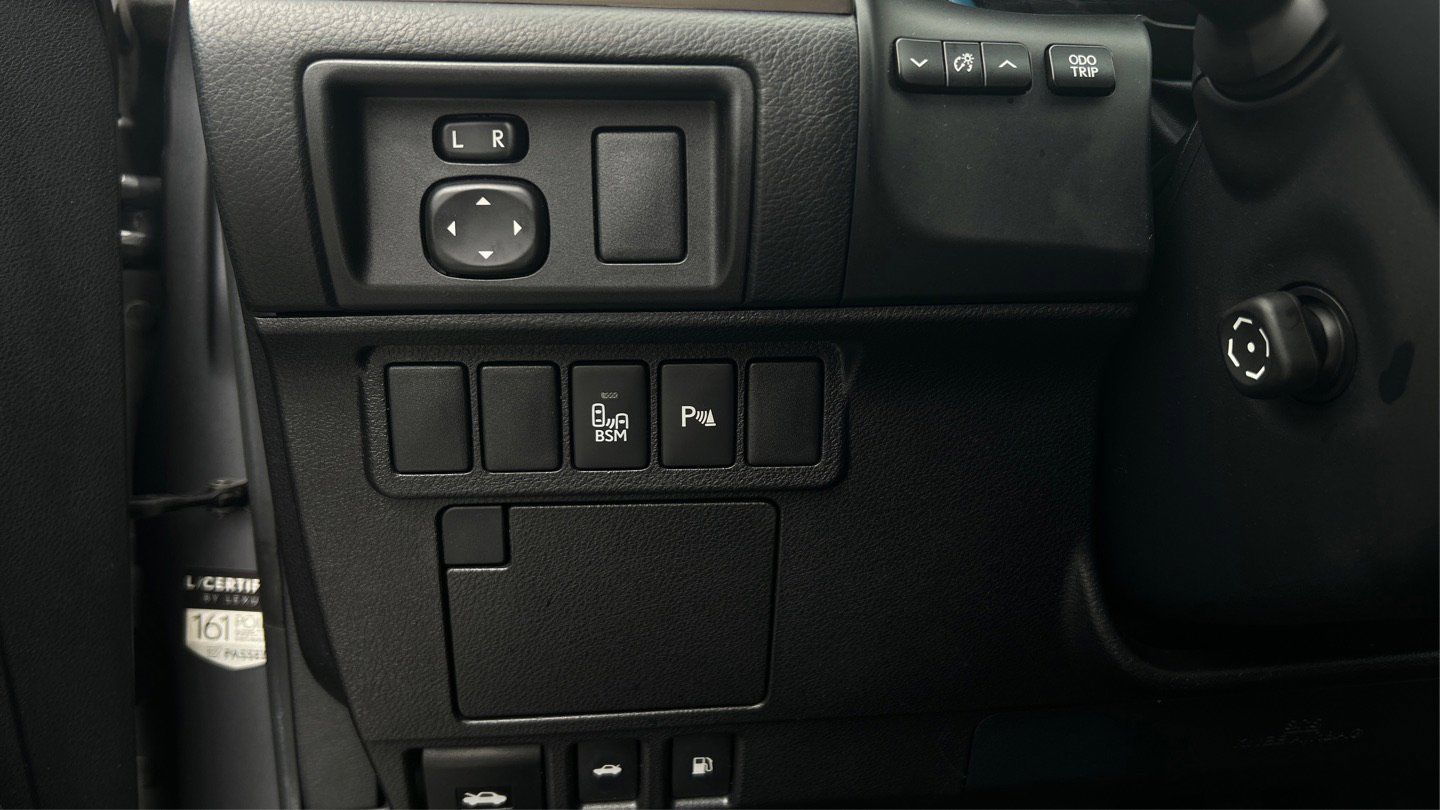 Used 2014 Lexus ES 350 w/ Premium Package image 40