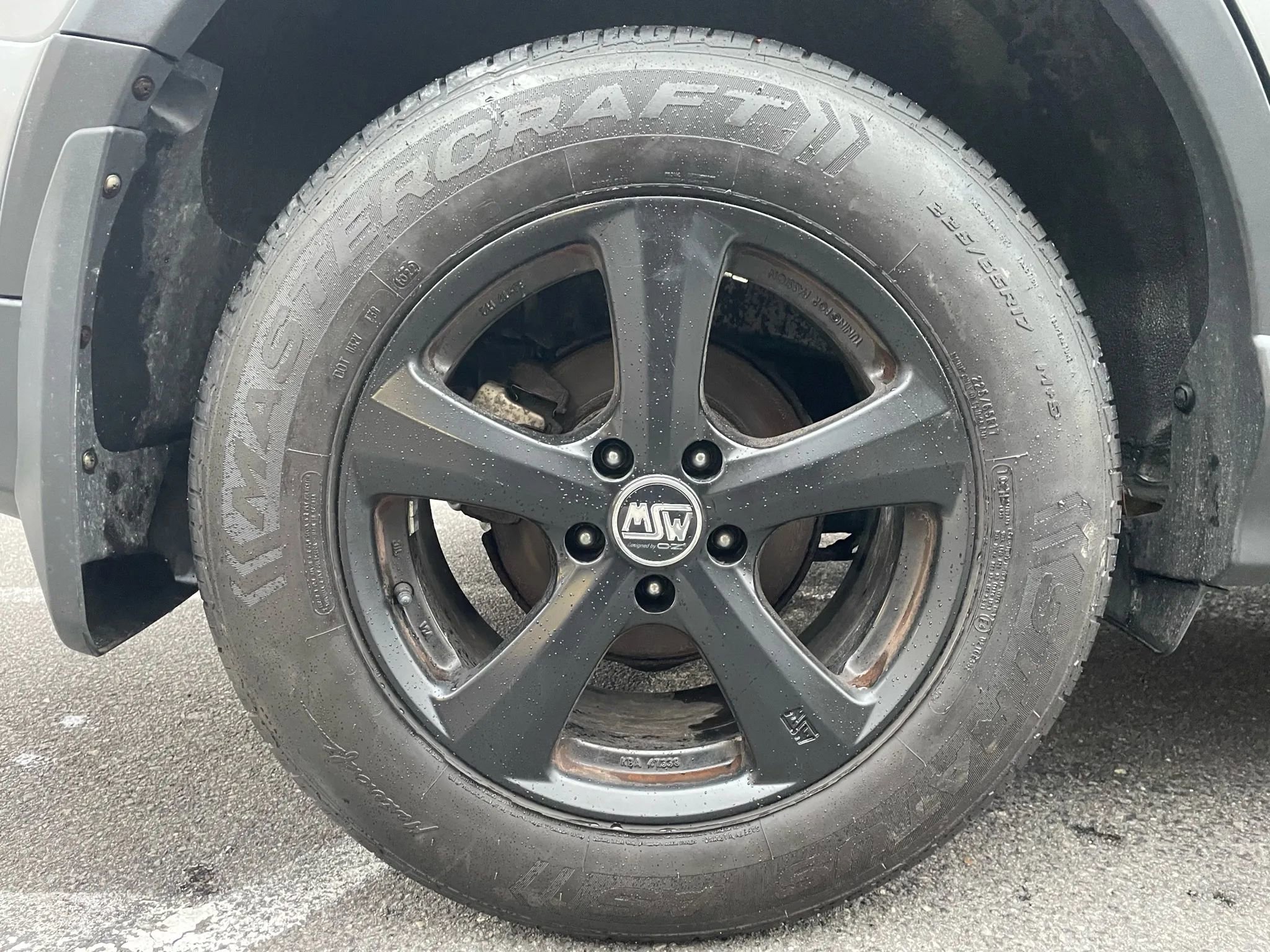 Used 2018 Toyota RAV4 LE w/ Carpet Mat Package image 55