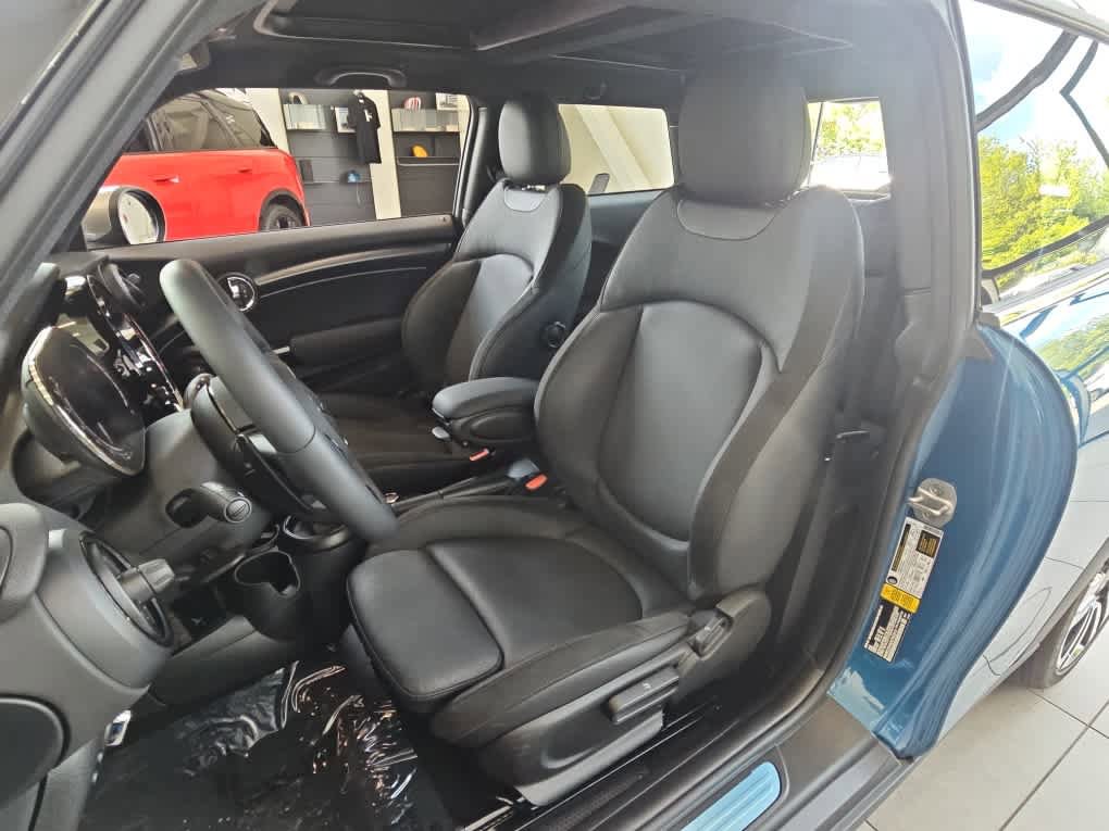 Certified 2024 MINI Cooper S FWD image 4