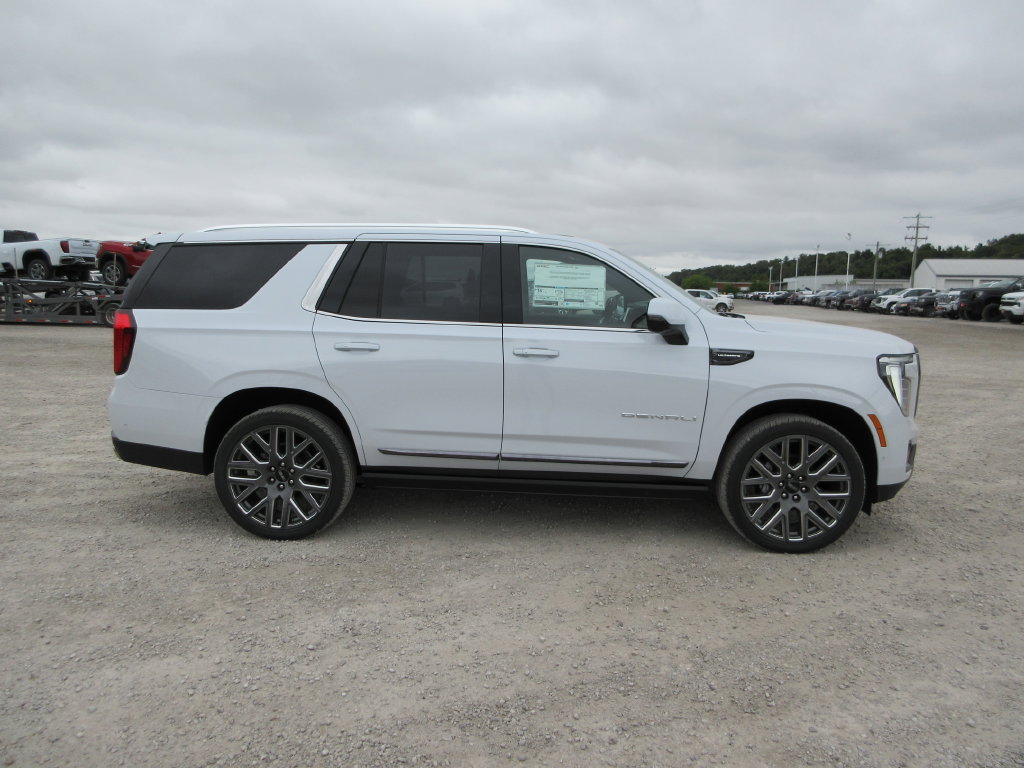 New 2026 GMC Yukon Denali Ultimate AWD/4WD image 3