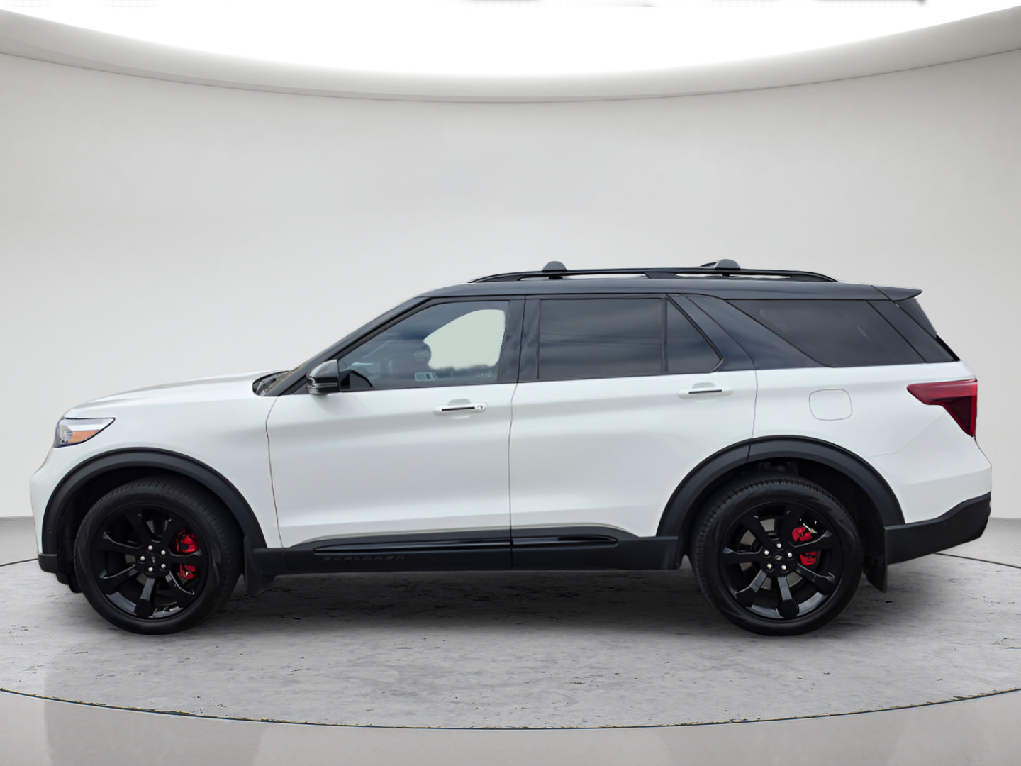 Used 2024 Ford Explorer ST w/ Equipment Group 401A AWD/4WD image 8