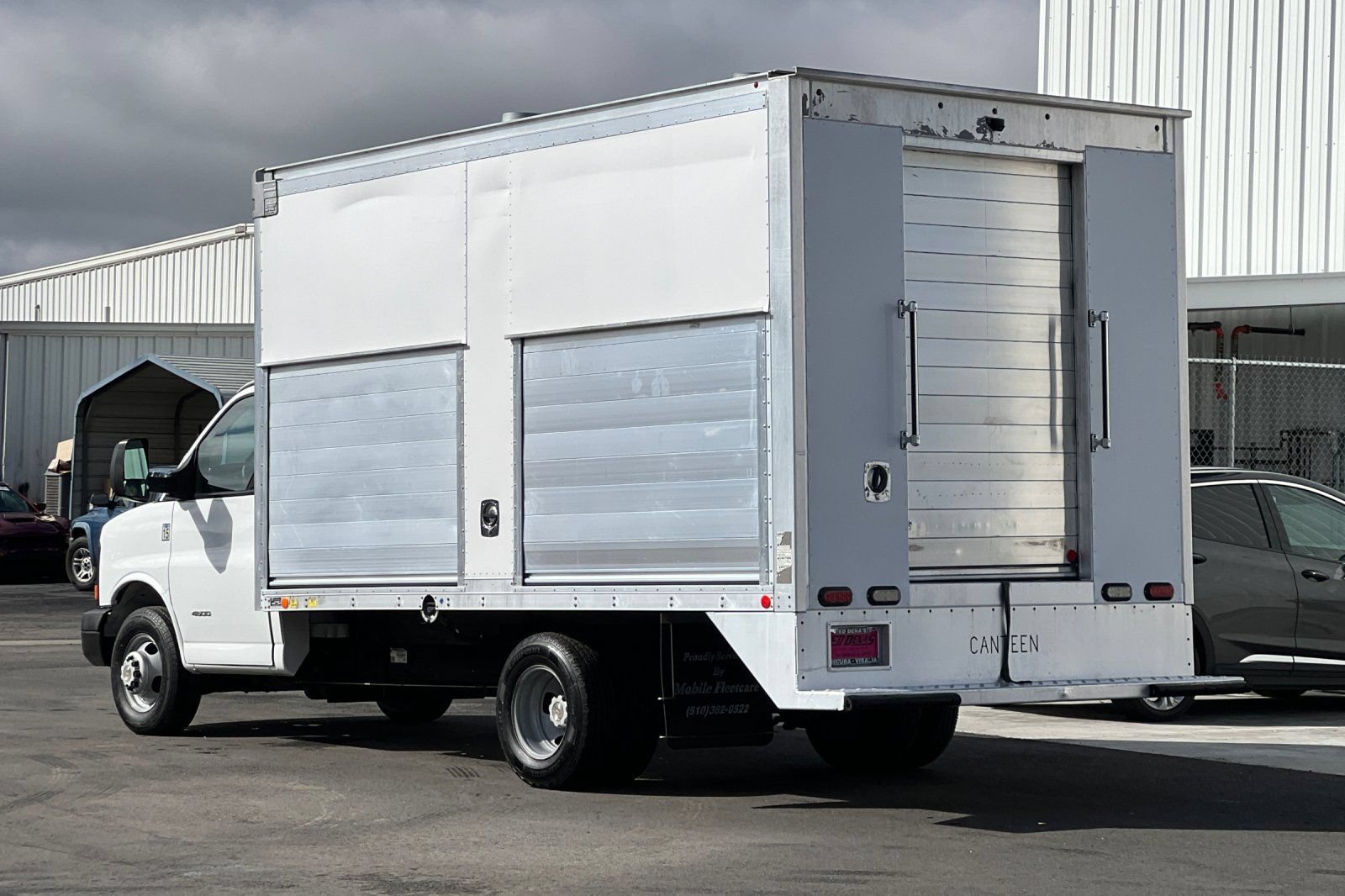 Used 2015 Chevrolet Express 4500 RWD image 7