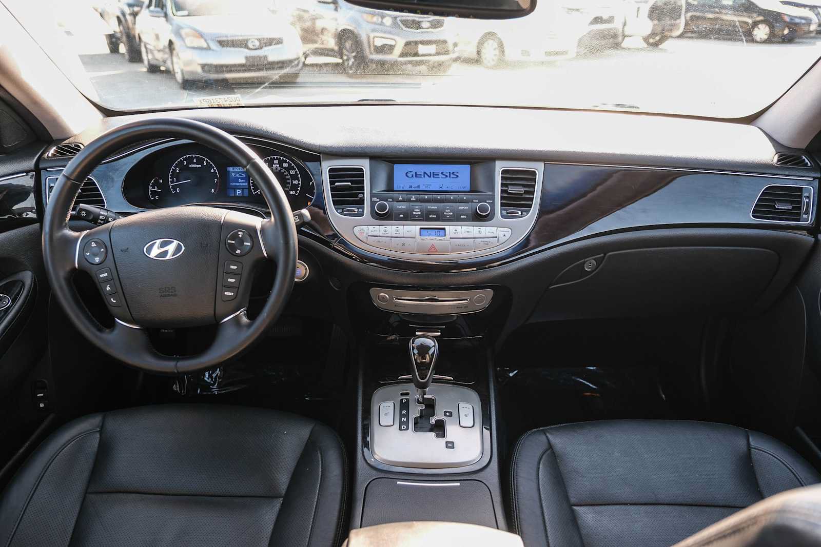 Used 2013 Hyundai Genesis 3.8 RWD image 13