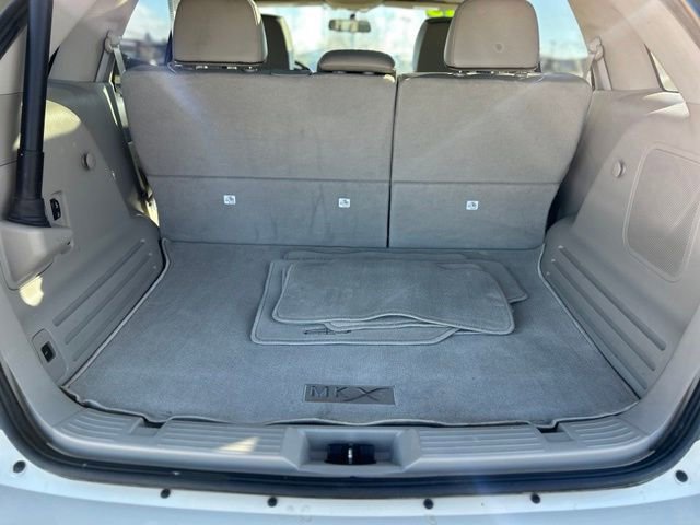 Used 2015 Lincoln MKX AWD w/ Equipment Group 102A image 30