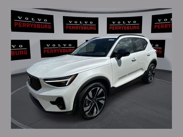 Used 2025 Volvo XC40 B5 Plus w/ Protection Package Premier AWD/4WD image 1