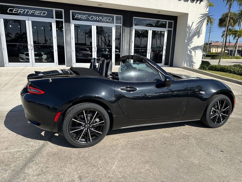 New 2025 MAZDA MX-5 Miata Grand Touring w/ Weather Package image 4