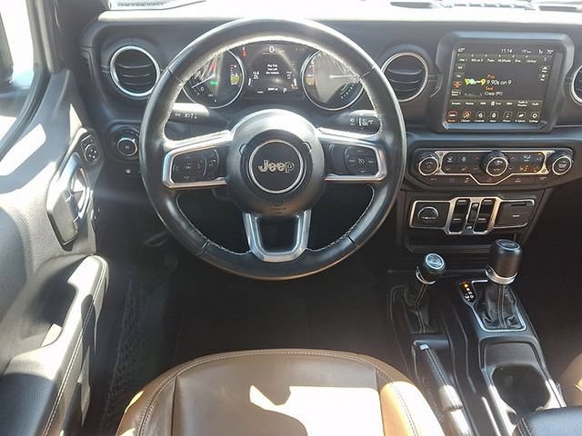 Used 2023 Jeep Wrangler Unlimited Sahara w/ Cold Weather Group AWD/4WD image 11