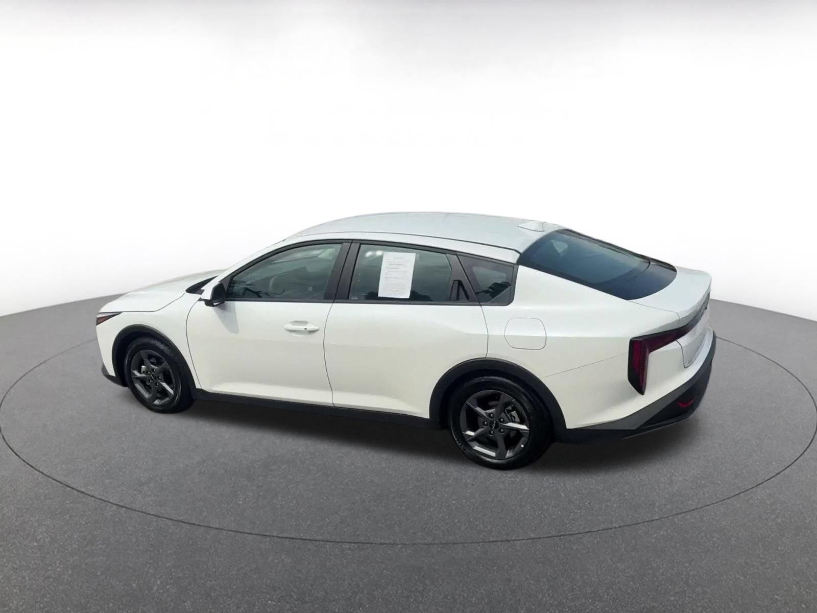 Used 2026 Kia K4 FWD image 9