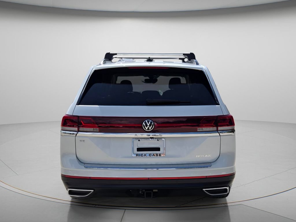 Certified 2026 Volkswagen Atlas SE FWD image 5