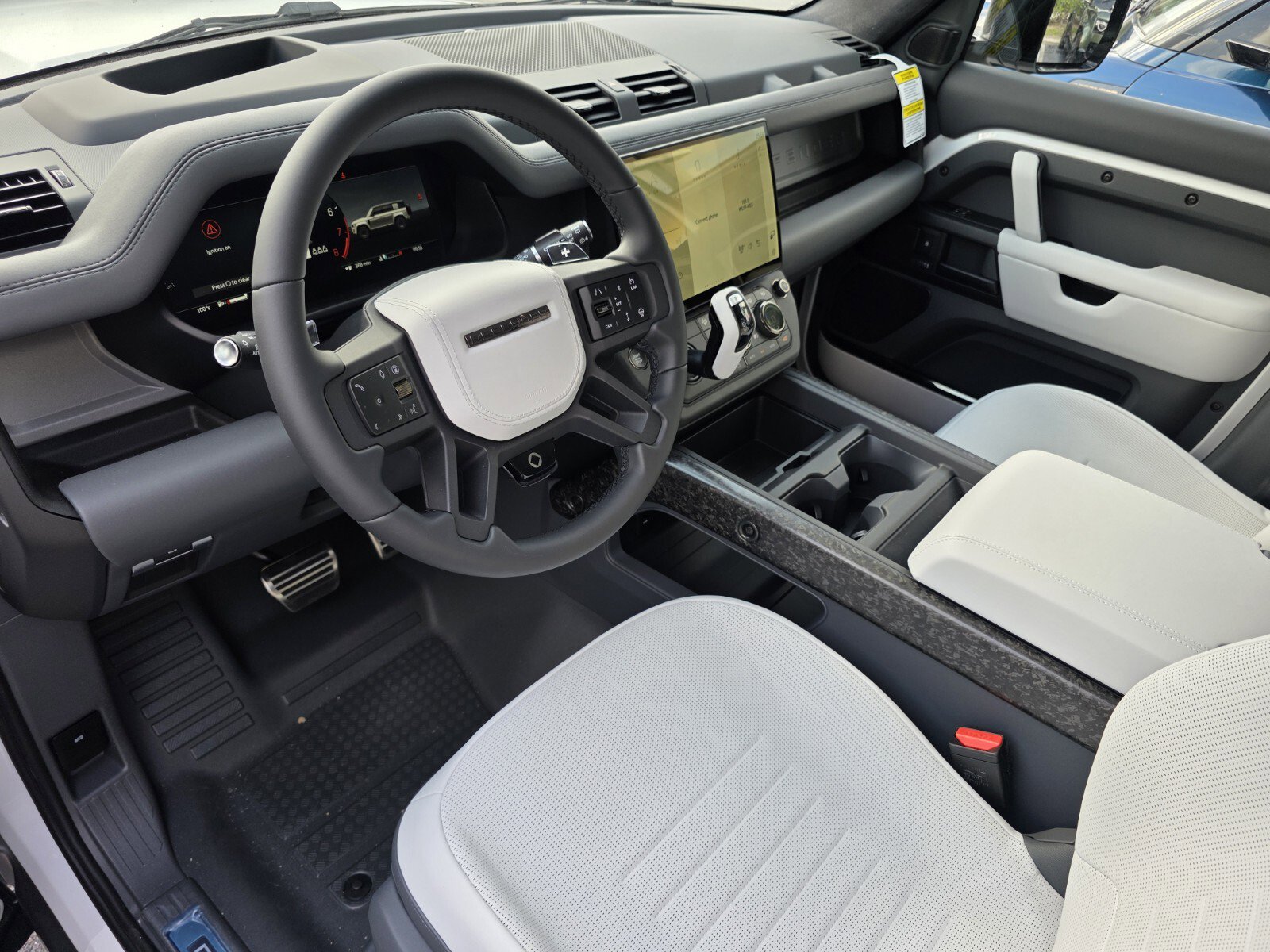 New 2026 Land Rover Defender 110 AWD/4WD image 10