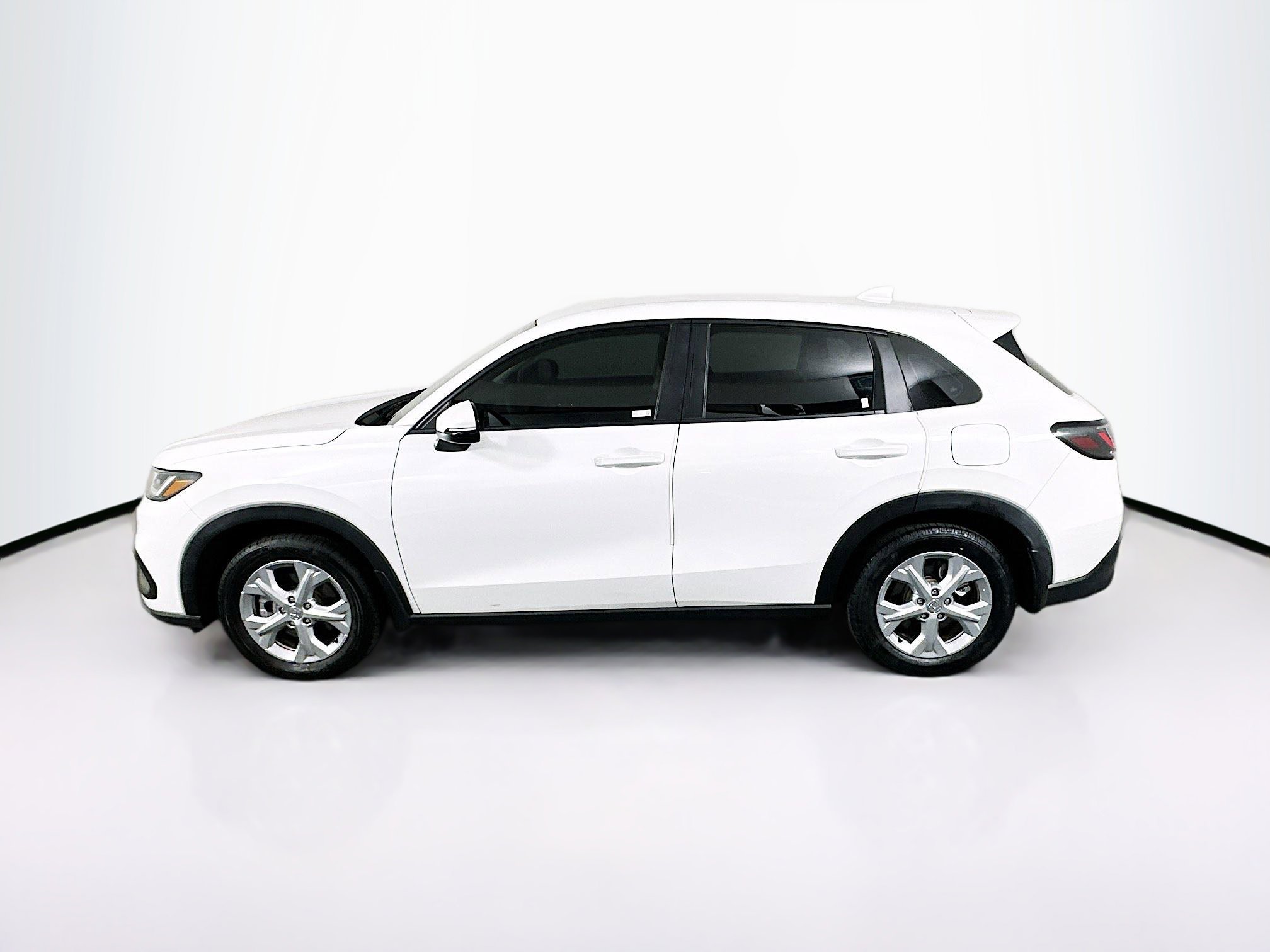 Used 2023 Honda HR-V LX image 4