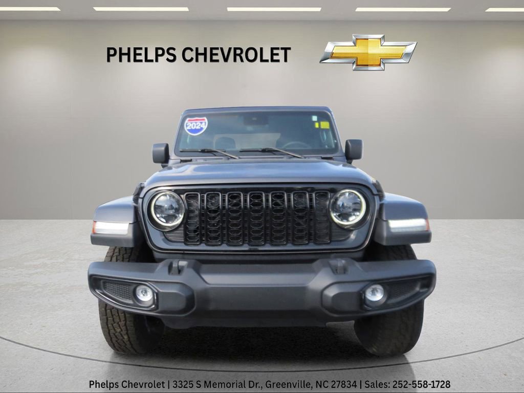 Used 2024 Jeep Gladiator Willys image 4