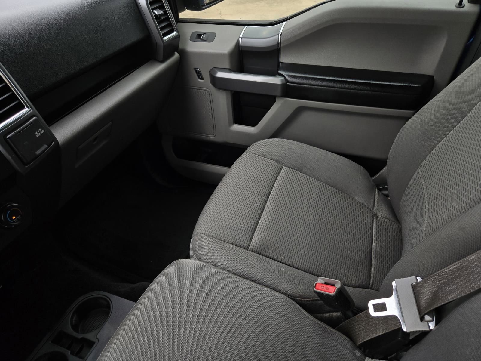 Used 2016 Ford F150 XLT w/ Equipment Group 302A Luxury RWD image 28