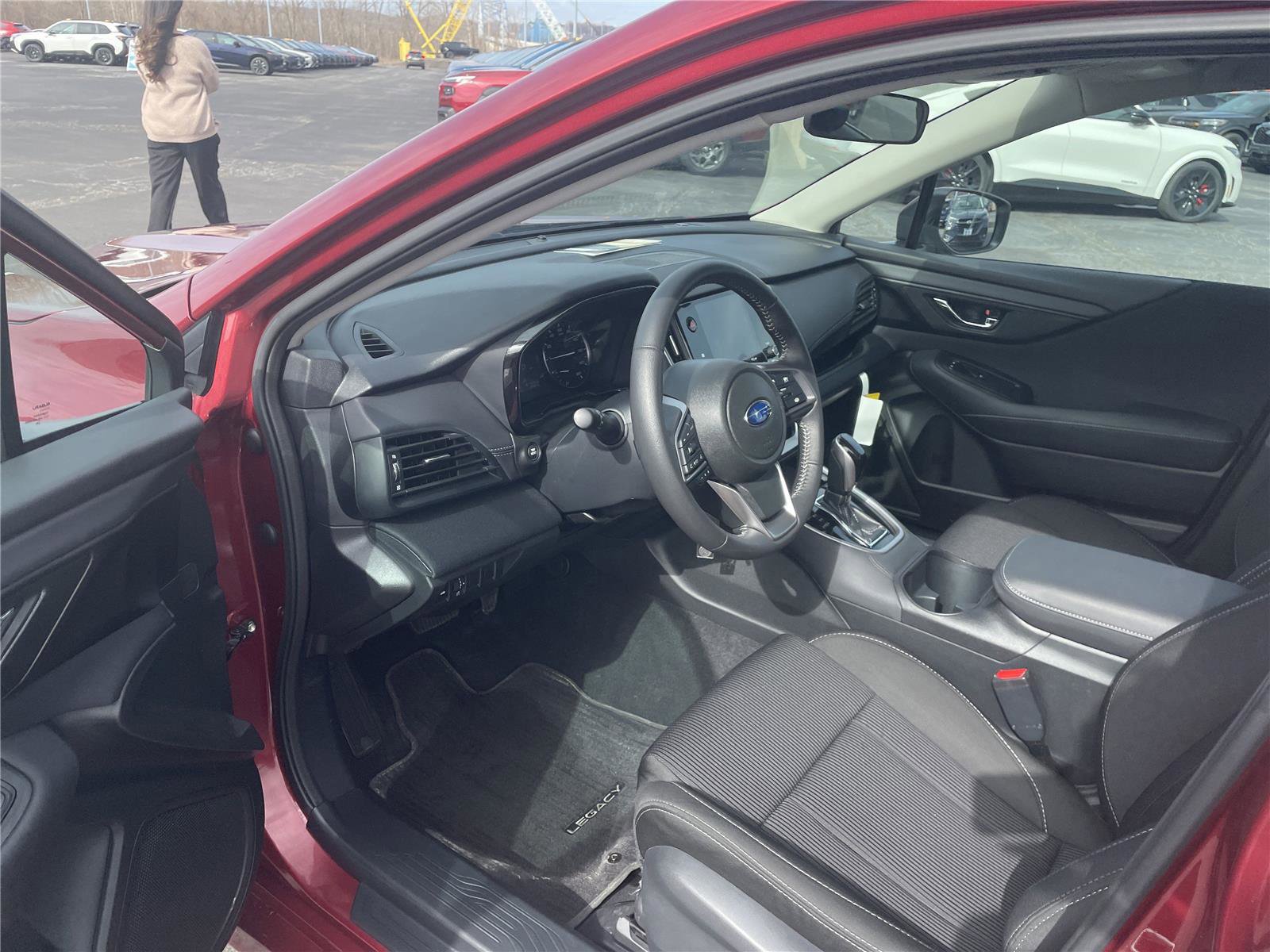 Used 2025 Subaru Legacy Premium AWD/4WD image 9