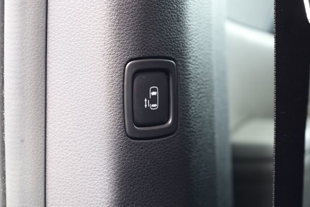 Certified 2025 Kia Carnival image 25