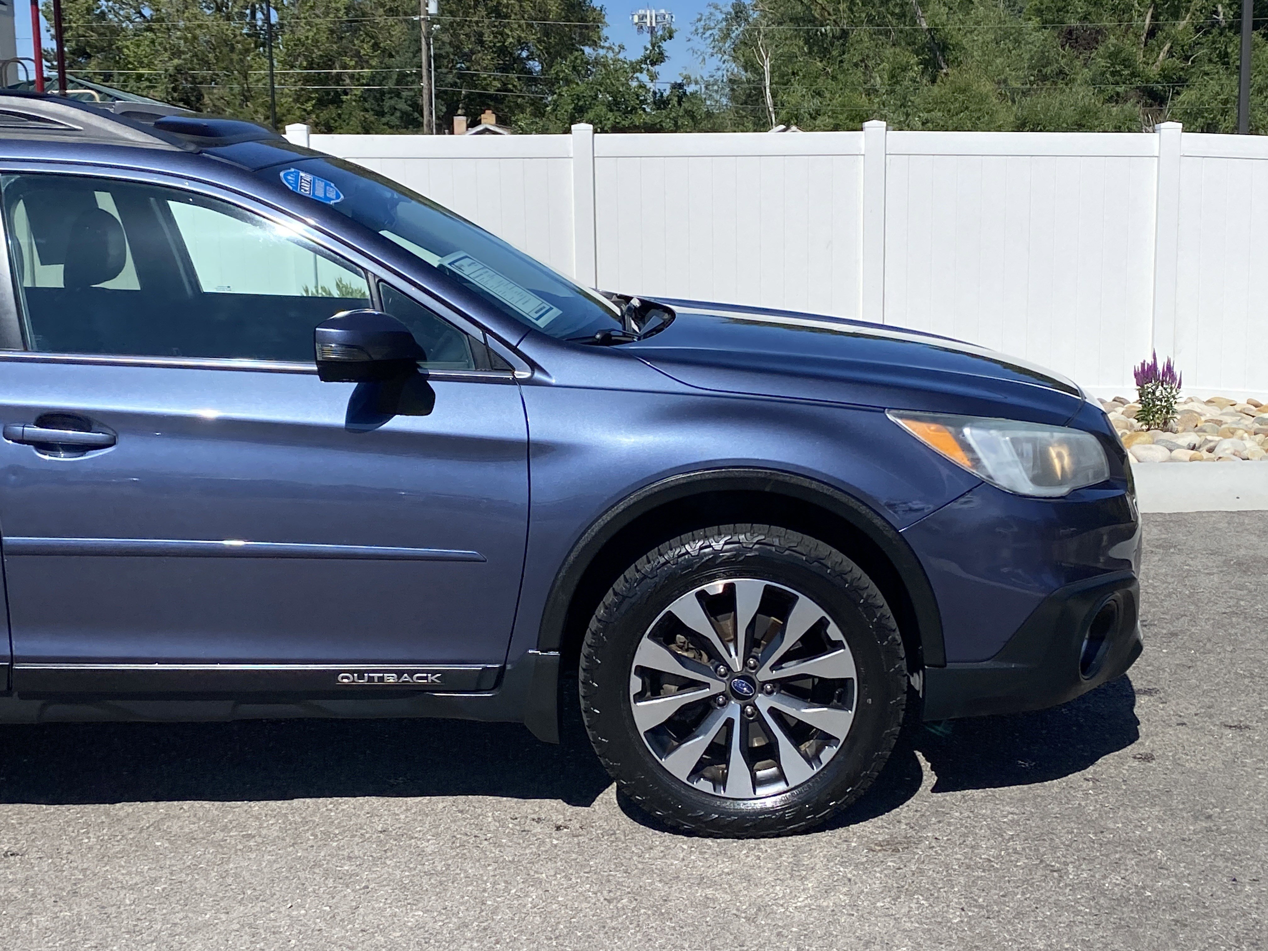 Used 2016 Subaru Outback 2.5i Limited AWD/4WD image 8