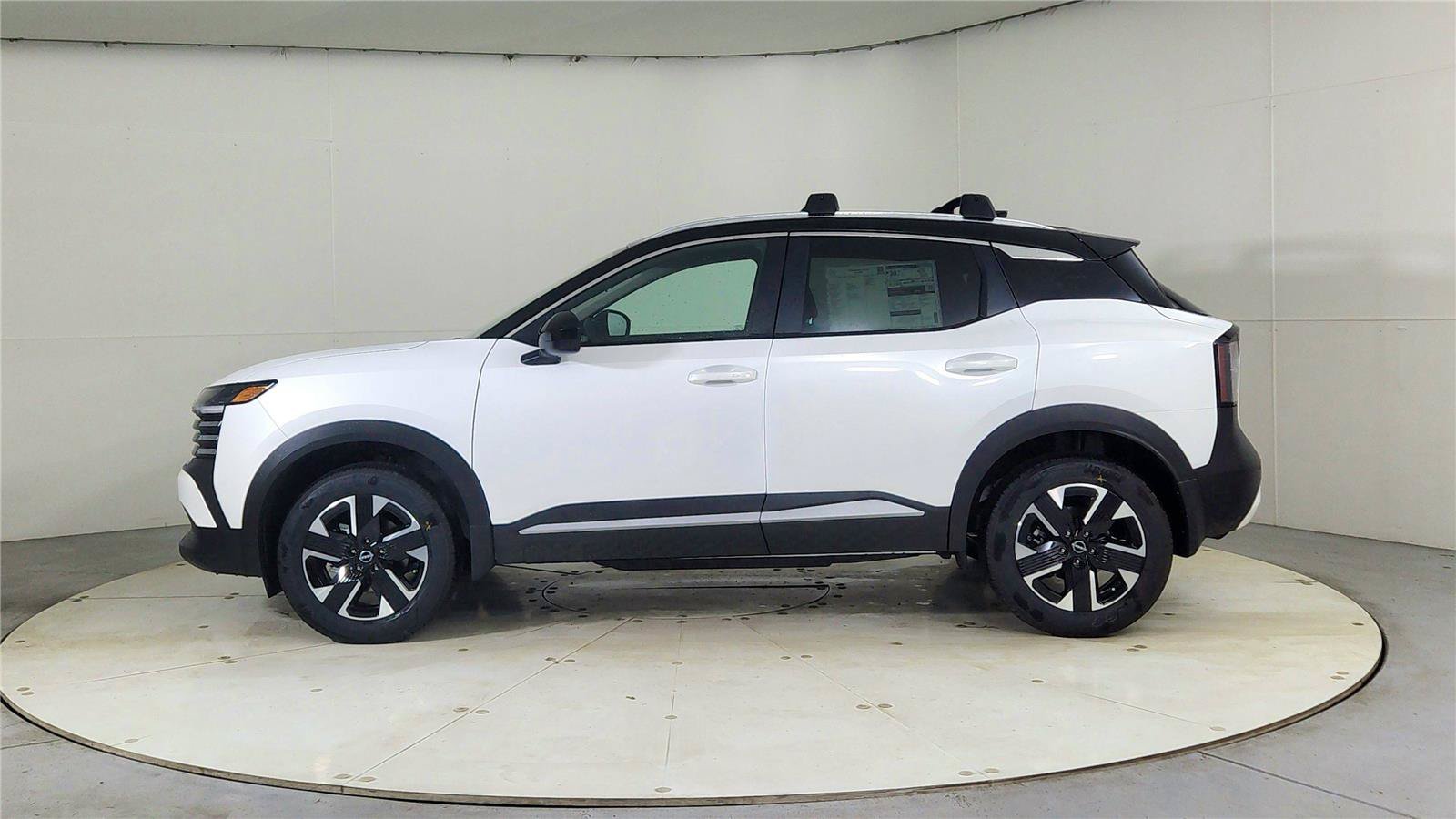 New 2026 Nissan Kicks SV w/ Cold Weather Package AWD/4WD image 4