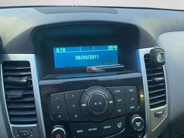 Used 2016 Chevrolet Cruze LS image 19