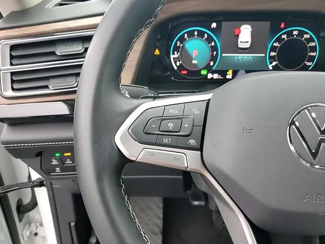 Used 2024 Volkswagen Atlas SE image 16