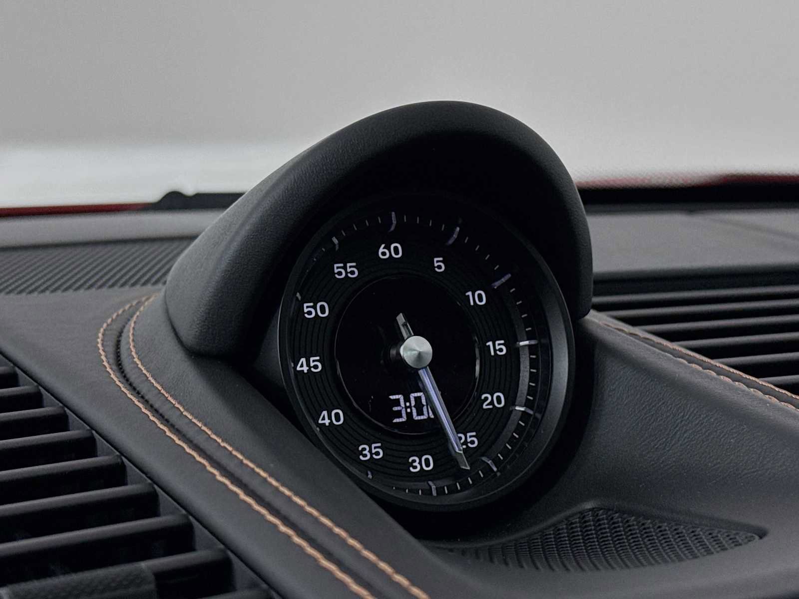 Certified 2025 Porsche 911 Carrera image 17