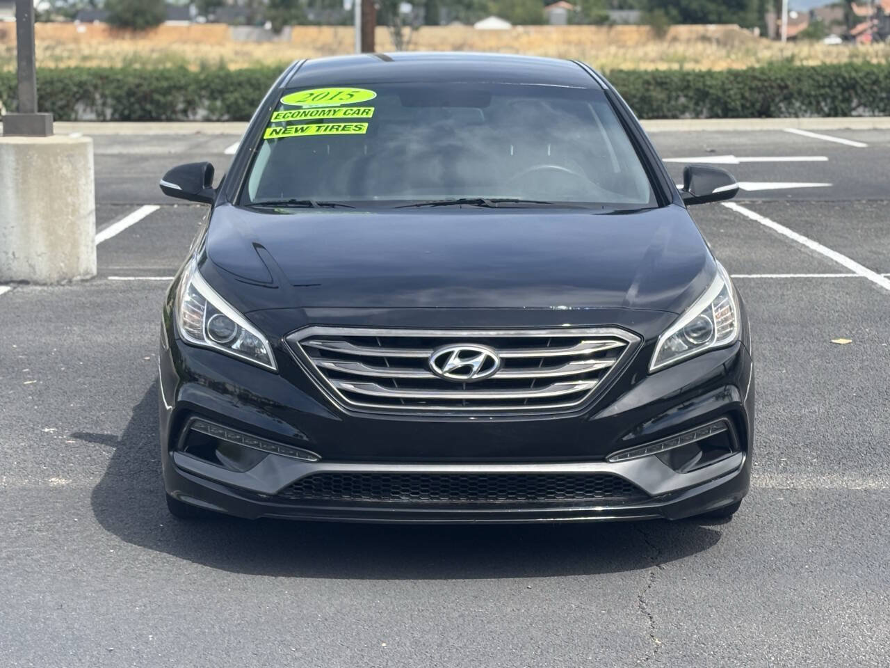 Used 2015 Hyundai Sonata Sport w/ Option Group 03 FWD image 2