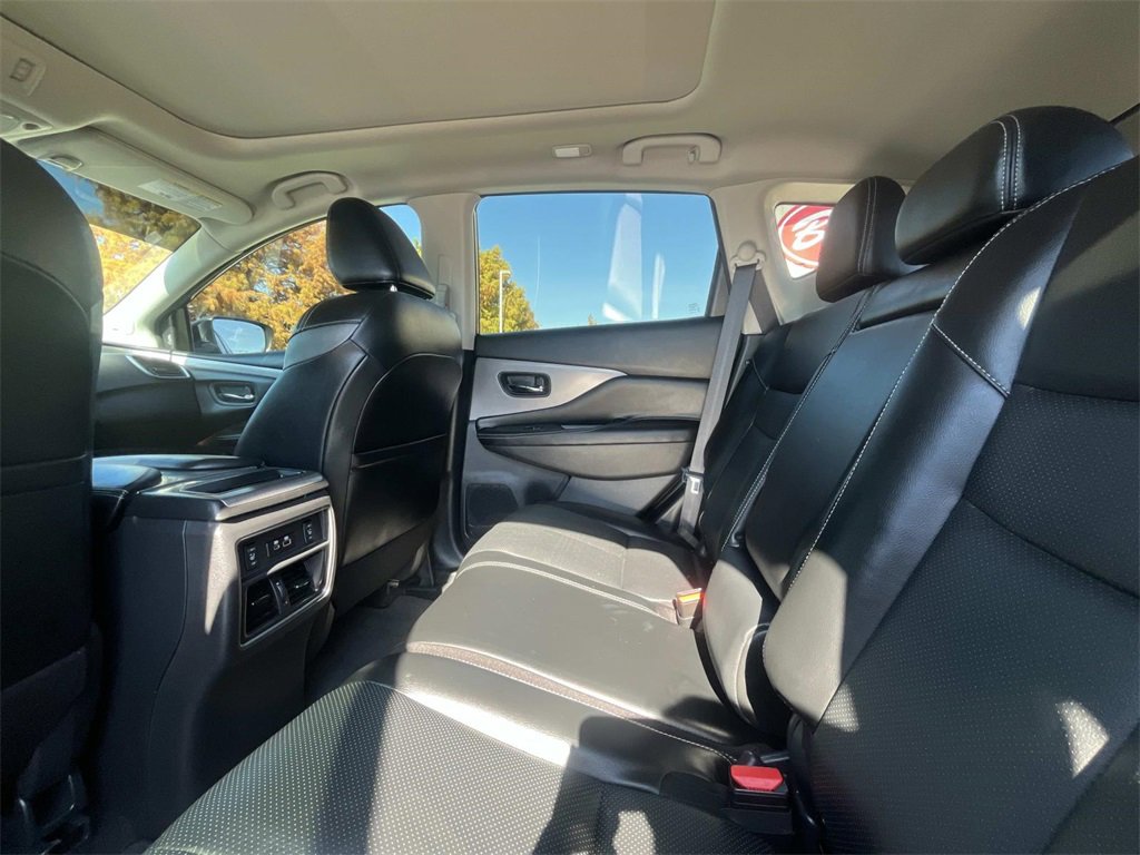 Used 2024 Nissan Murano SL image 13