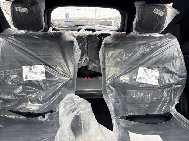 New 2026 Ford Explorer ST-Line w/ ST-Line Street Pack image 18