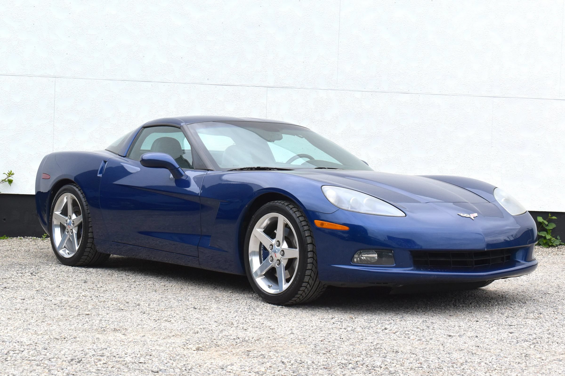 Used 2005 Chevrolet Corvette Coupe w/ Preferred Equipment Group RWD image 33