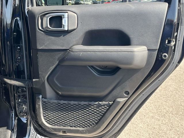 Used 2023 Jeep Gladiator Overland image 22