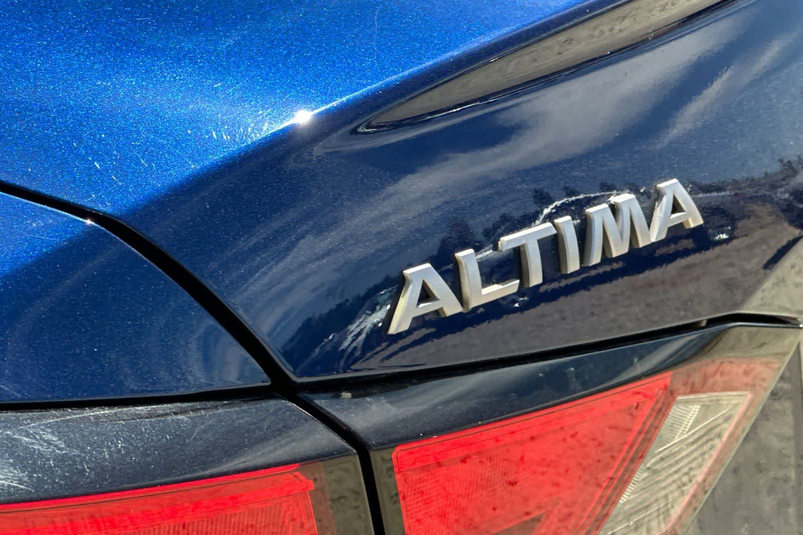 Certified 2023 Nissan Altima 2.5 SR FWD image 33