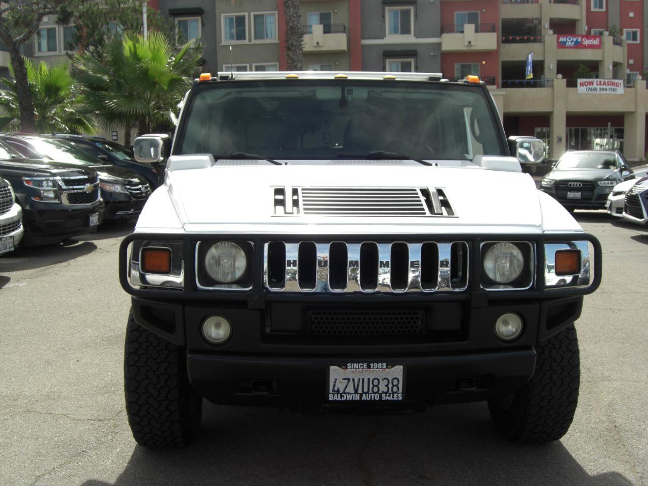 Used 2003 HUMMER H2 w/ Preferred Equipment Group image 2