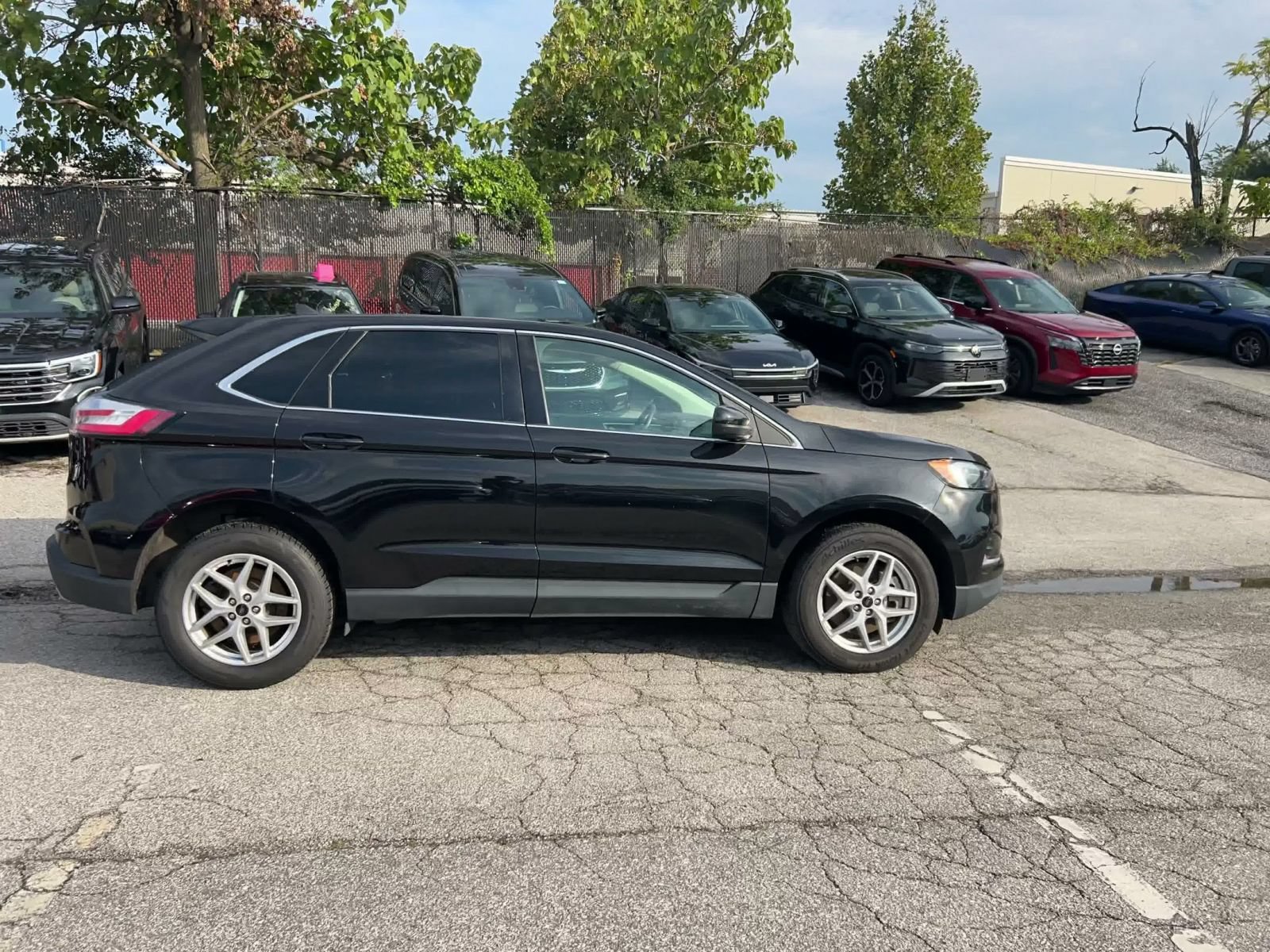 Used 2023 Ford Edge SEL AWD/4WD image 15
