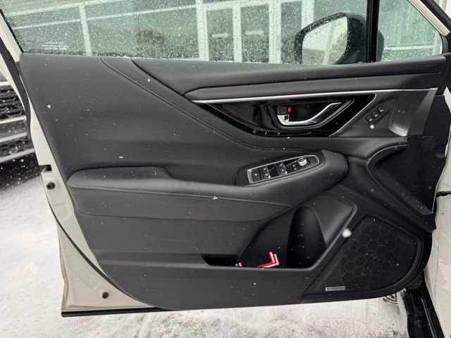 Used 2023 Subaru Outback Limited image 11