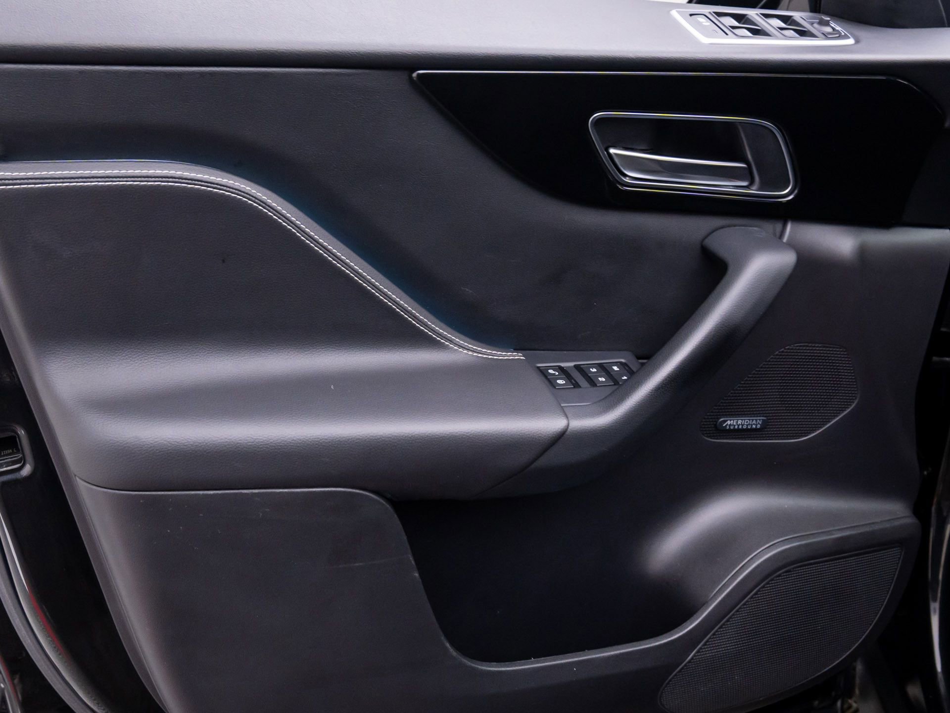 Used 2020 Jaguar F-PACE S image 12