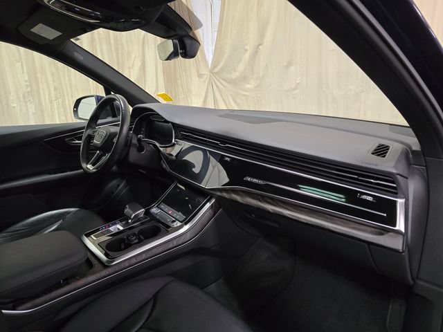 Used 2020 Audi Q7 3.0T Premium w/ Convenience Package AWD/4WD image 42